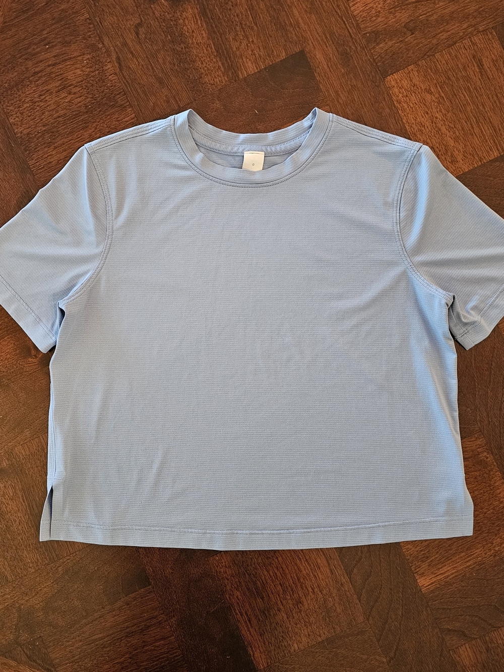 Lululemon Ultralight Waist-Length T-Shirt Tee Top in Synthetic Blue Women’s Sz 0